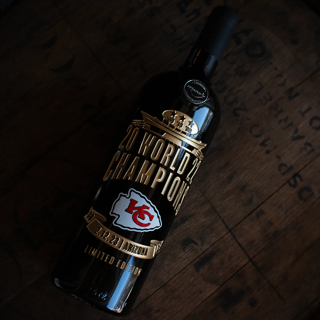 2022 Chiefs World Champions Stadium Etched Wine - Image 3