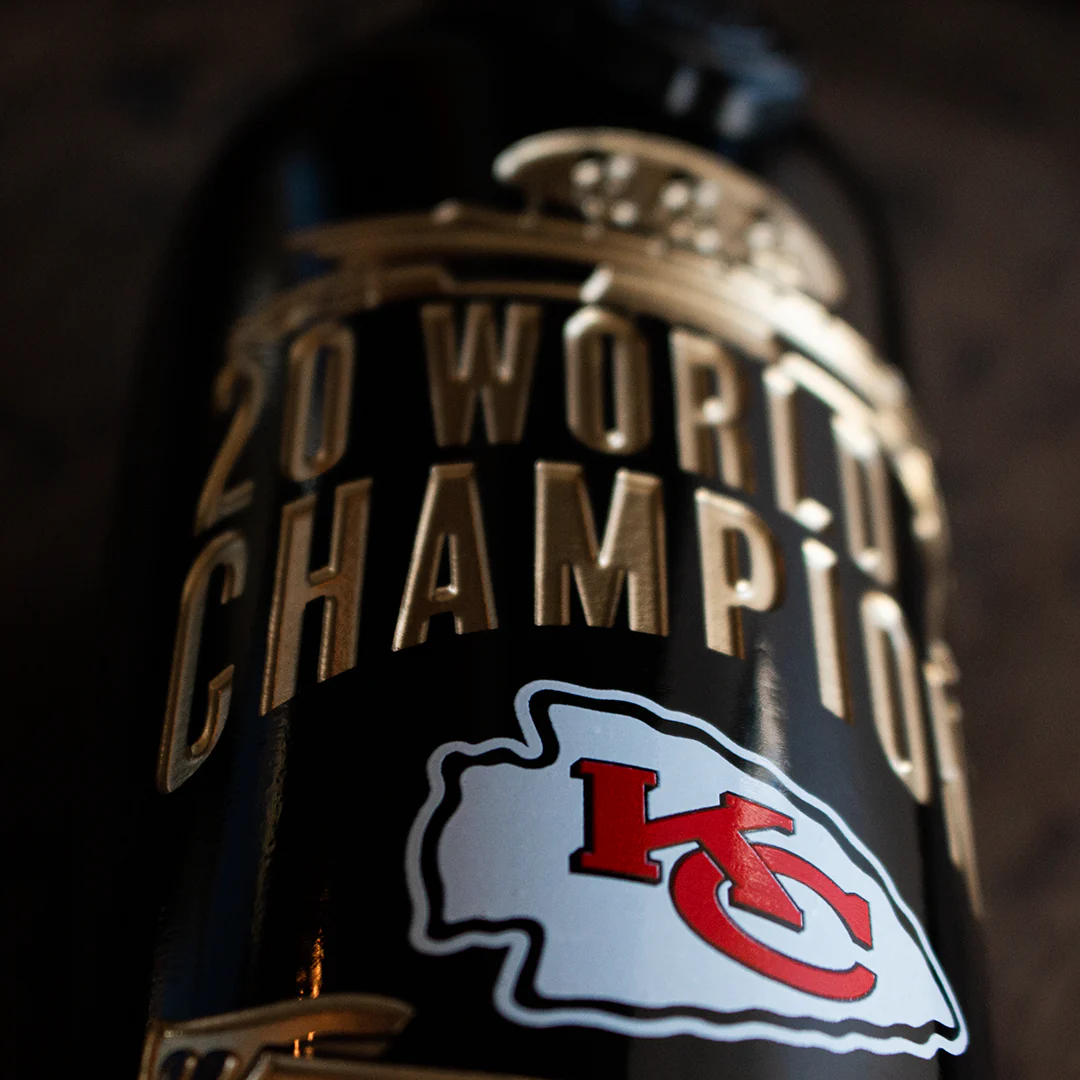 2022 Chiefs World Champions Stadium Etched Wine - Image 4