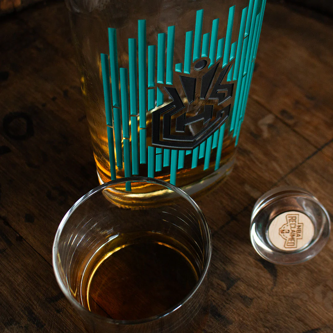 Charlotte Hornets Court Spirits Display Bottle - Image 4