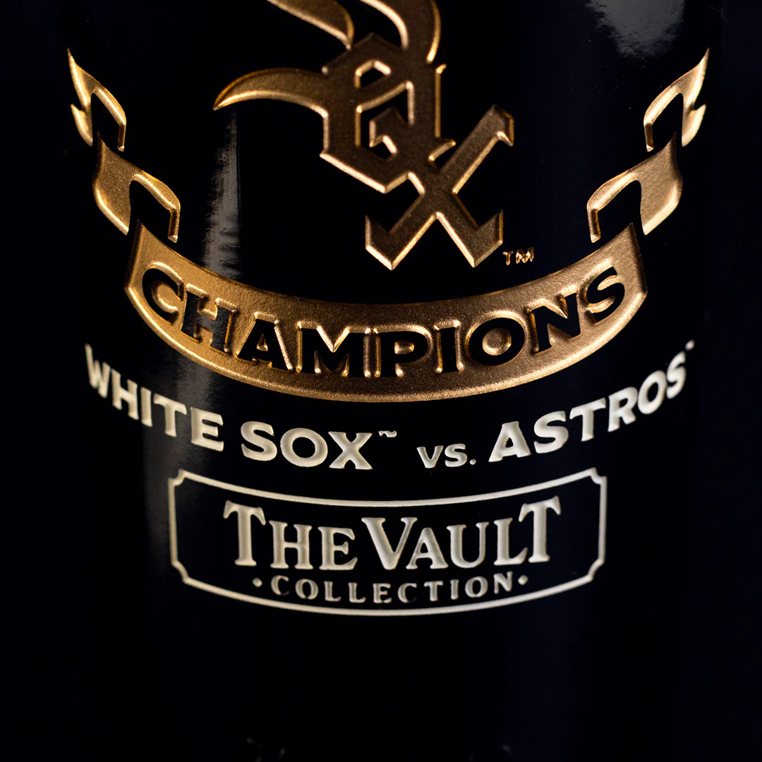 Chicago White Sox 2005 World Series Vault Etched Wine - Image 3