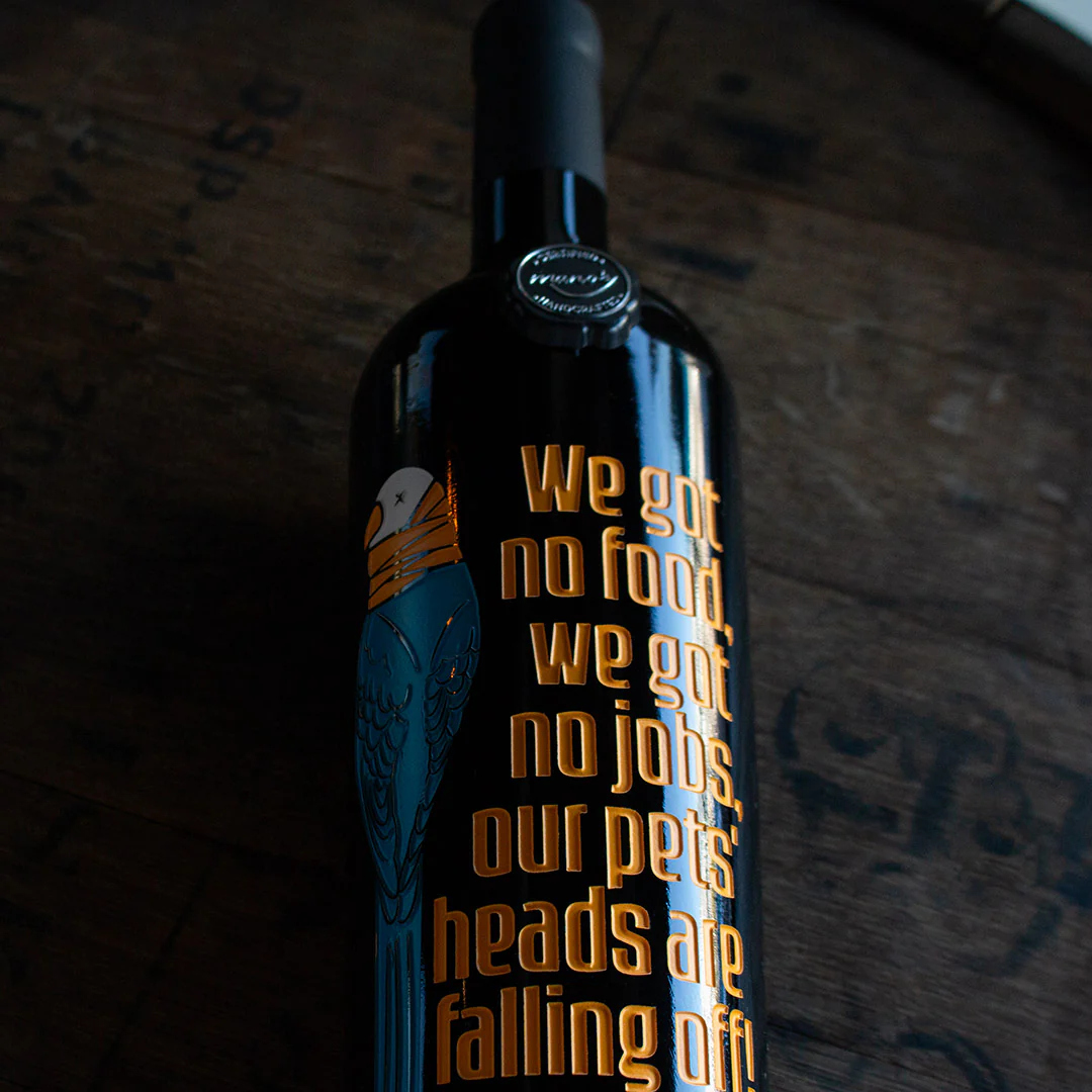 Dumb and Dumber Pretty Bird Etched Wine - Image 4