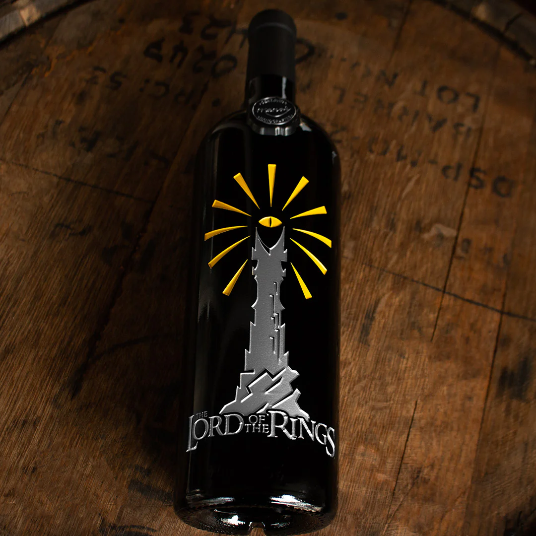 The Lord of the Rings Eye of Sauron Tower Etched Wine - Image 2