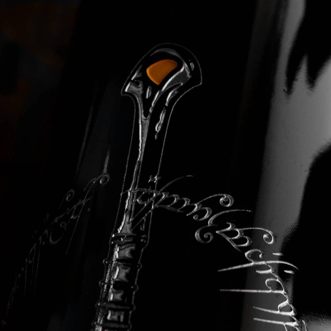 The Lord of the Rings Narsil Etched Wine - Image 4