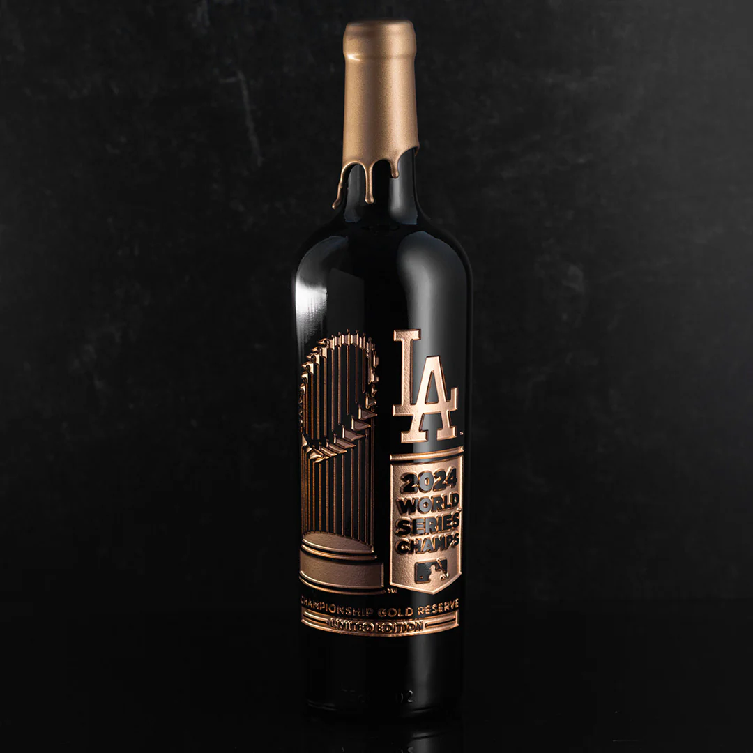 Los Angeles Dodgers 2024 Gold Reserve Etched Wine Bottle - Image 3
