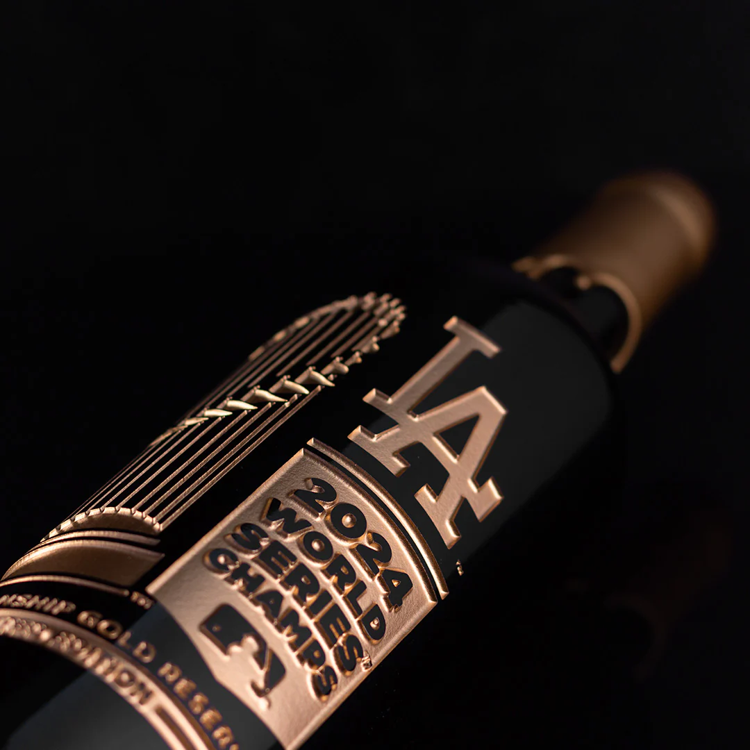 Los Angeles Dodgers 2024 Gold Reserve Etched Wine Bottle - Image 4
