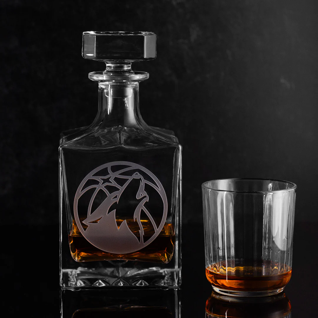 Minnesota Timberwolves Square 1L Decanter - Image 4