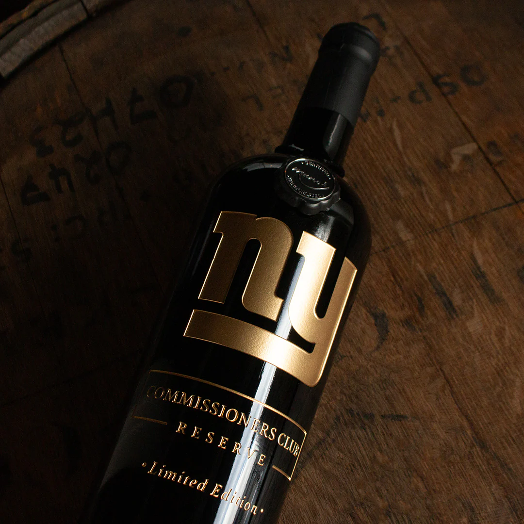NY Giants Exclusive 2023 Commissioners Club Etched Wine - Image 3