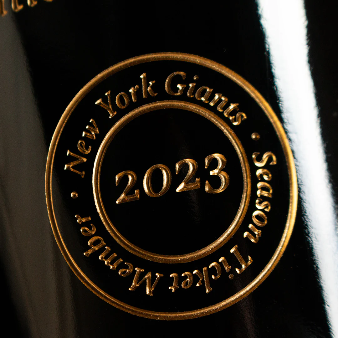 NY Giants Exclusive 2023 Season Ticket Member Etched Wine - Image 4