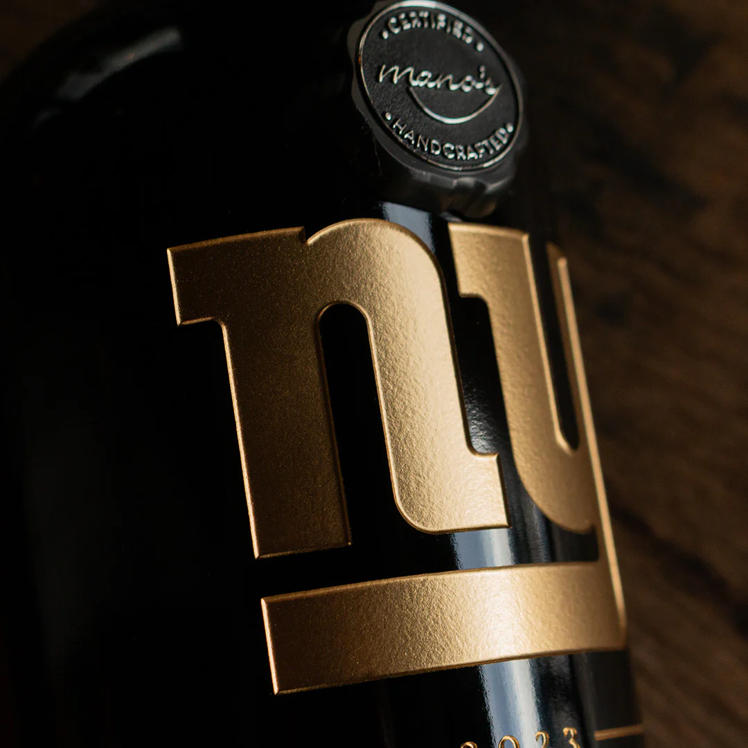 NY Giants Exclusive 2023 Season Ticket Member Etched Wine - Image 5