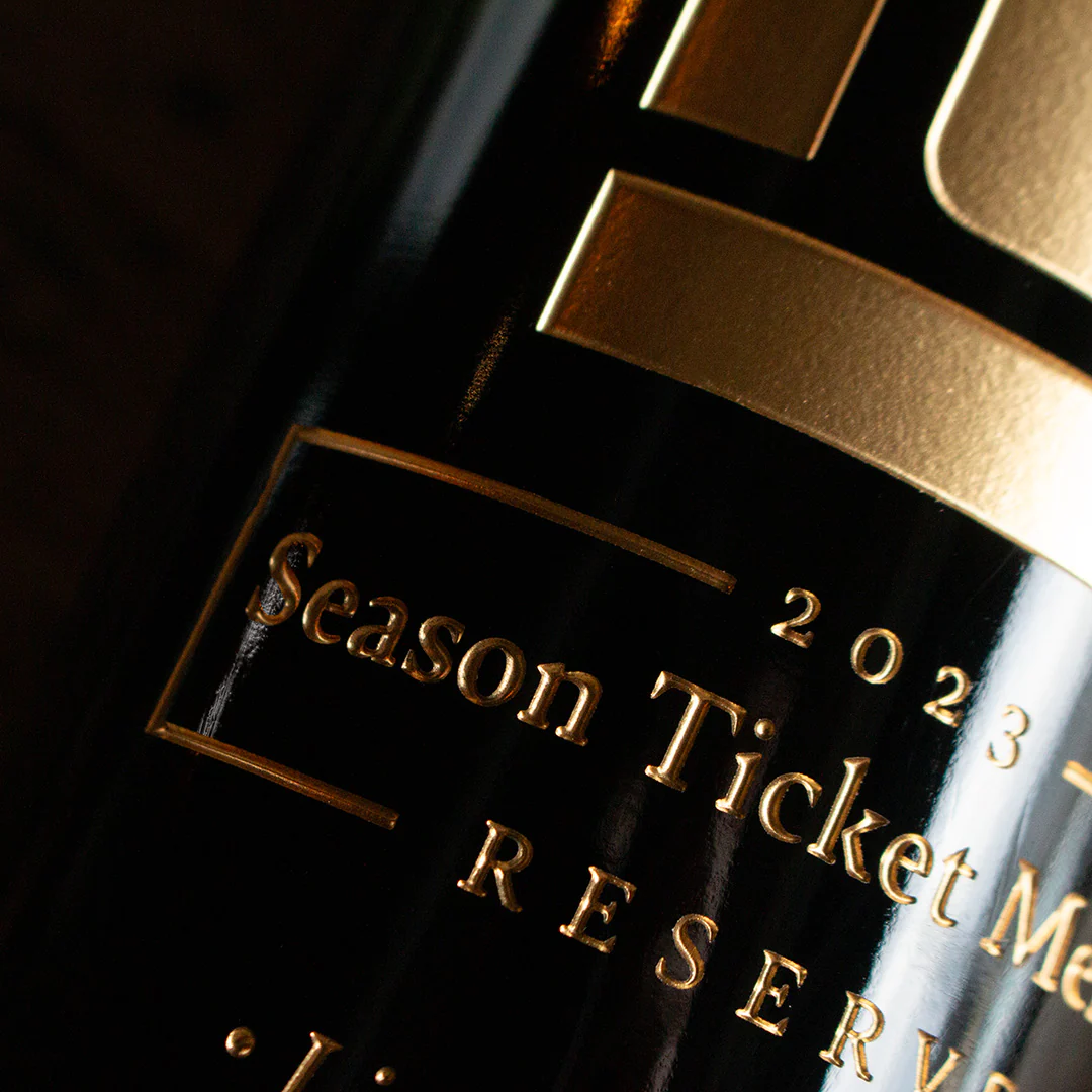 NY Giants Exclusive 2023 Season Ticket Member Etched Wine - Image 6
