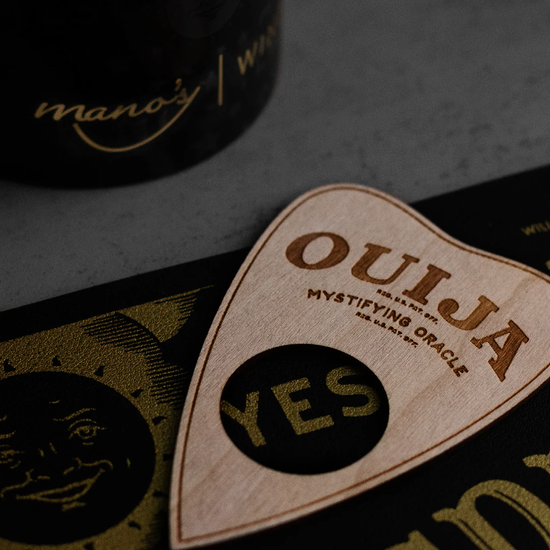 Ouija Wine & Game Set - Image 5