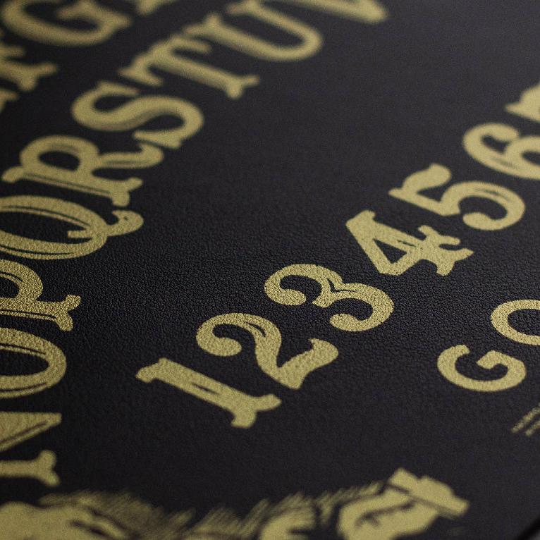 Ouija Wine & Game Set - Image 8