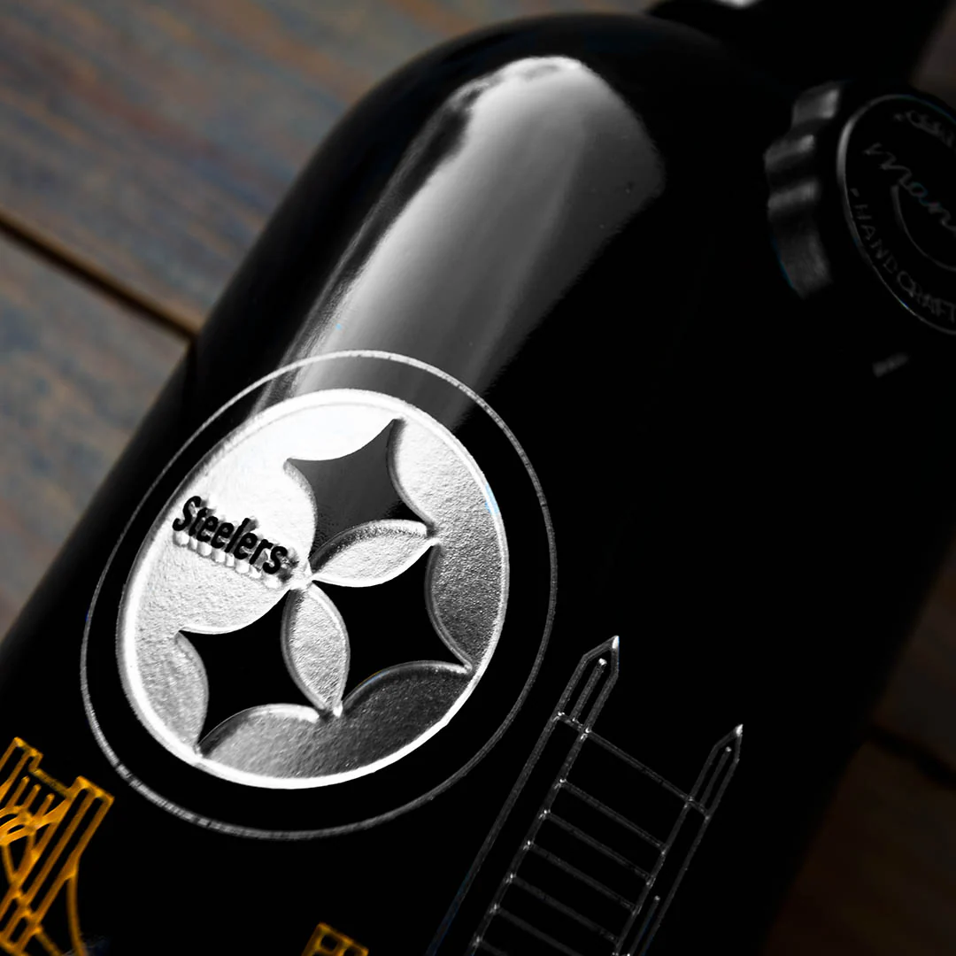 Pittsburgh Steelers Skyline Etched Wine - Image 8