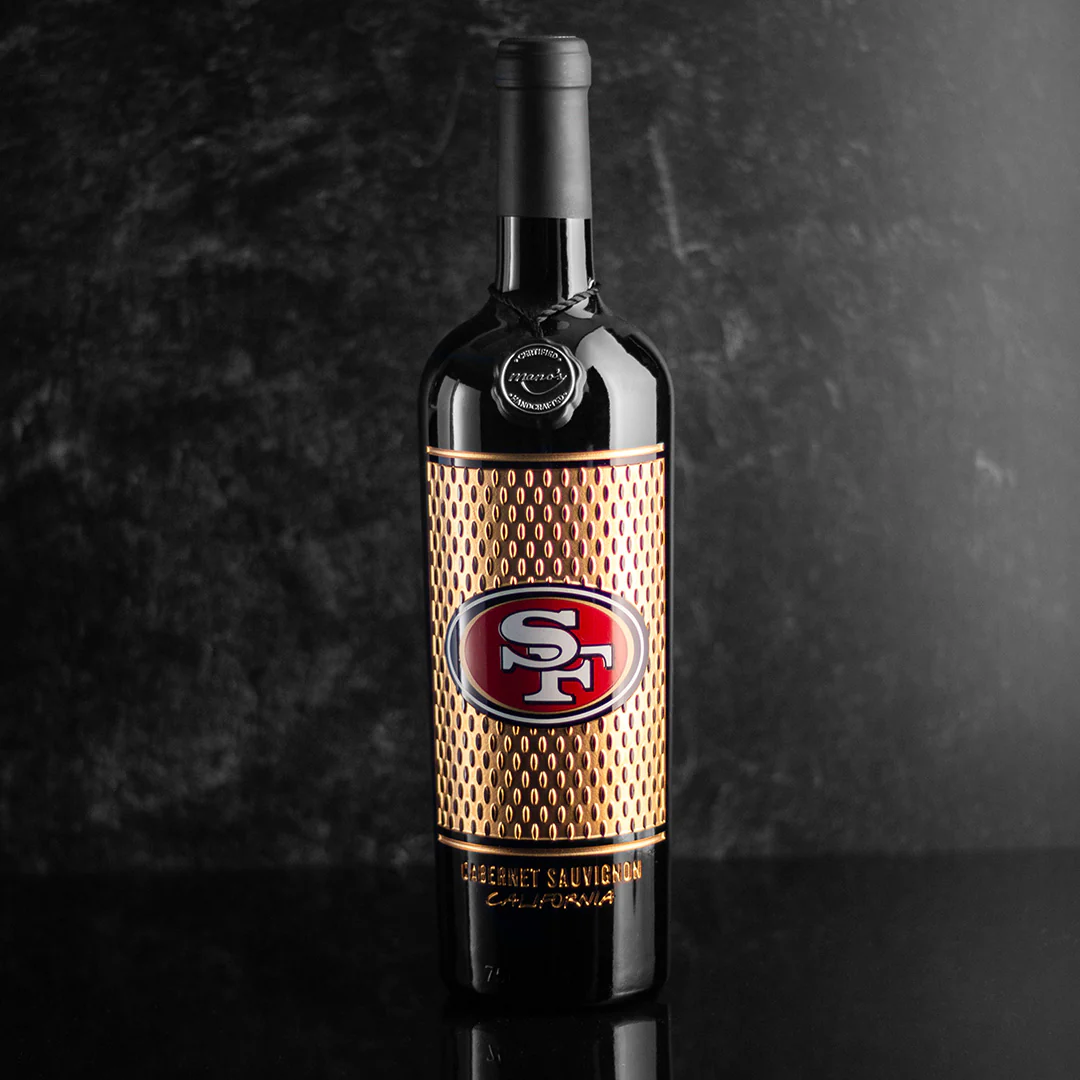 San Francisco 49ers Jersey Design Etched Wine Bottle - Image 4