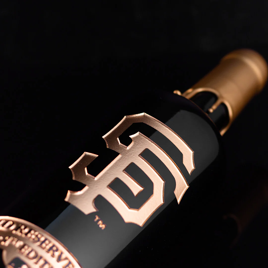 San Francisco Giants Gold Reserve Etched Wine Bottle - Image 2