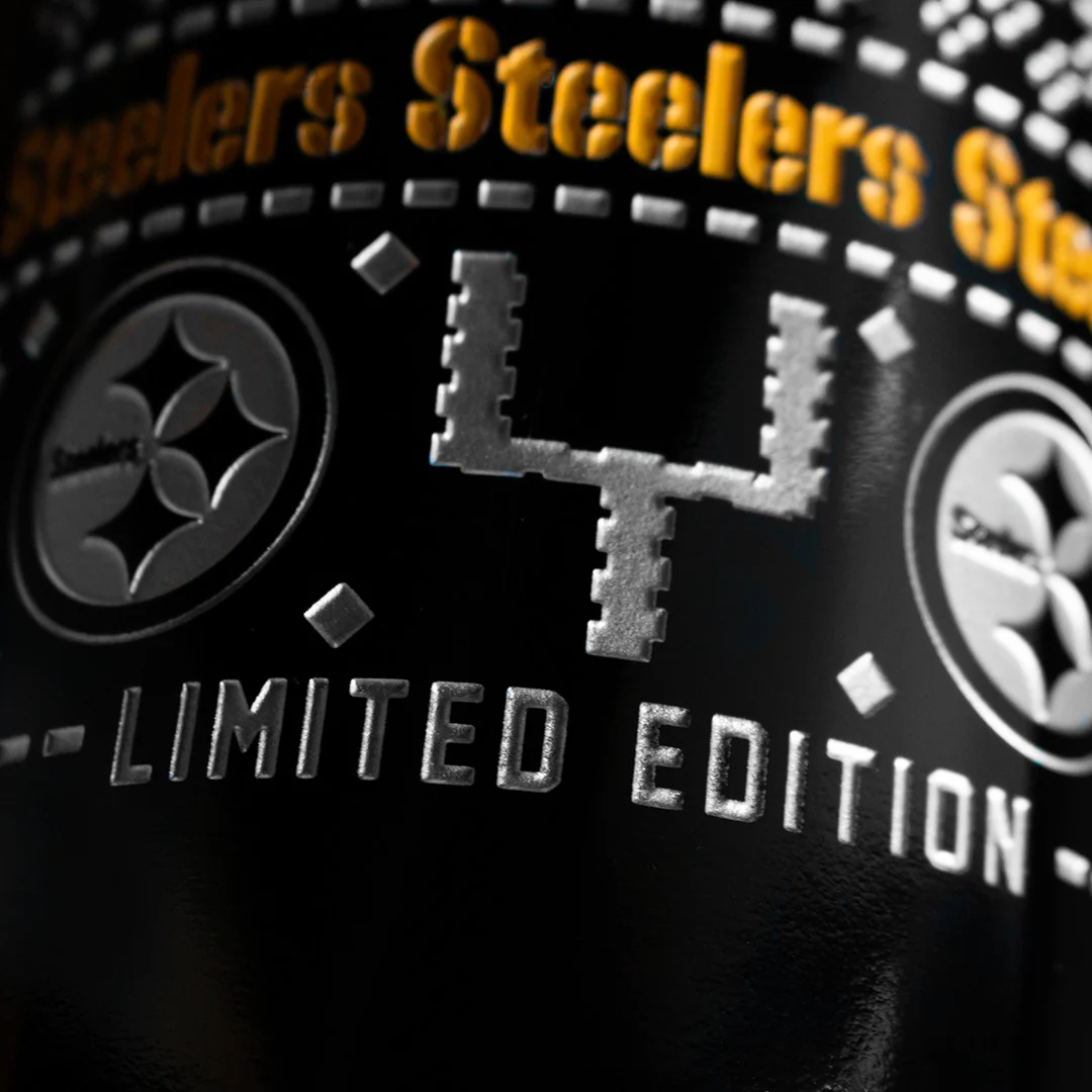 Steelers 2023 Limited Edition Holiday Sweater Etched Wine Bottle - Image 4