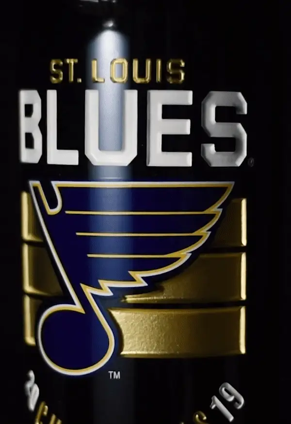 STL Blues 2019 Champions Stripes Etched Wine - Image 3